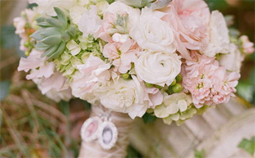 1941年09月22日出生的人的性格命运(农历1941年9月22日阳历是多少)