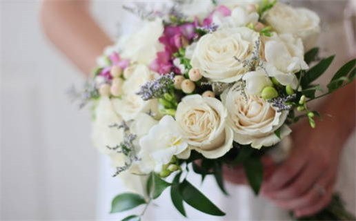 今天农历二〇三〇年正月十三黄历婚嫁不适宜吗,结婚吉日