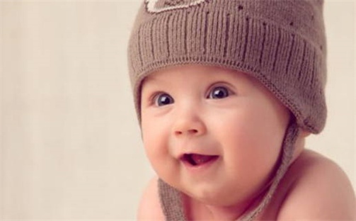 周姓男生取名必看：5个成熟稳重好名字及五行分析