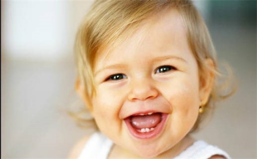 成熟稳重的胡姓女生名字推荐(494个)